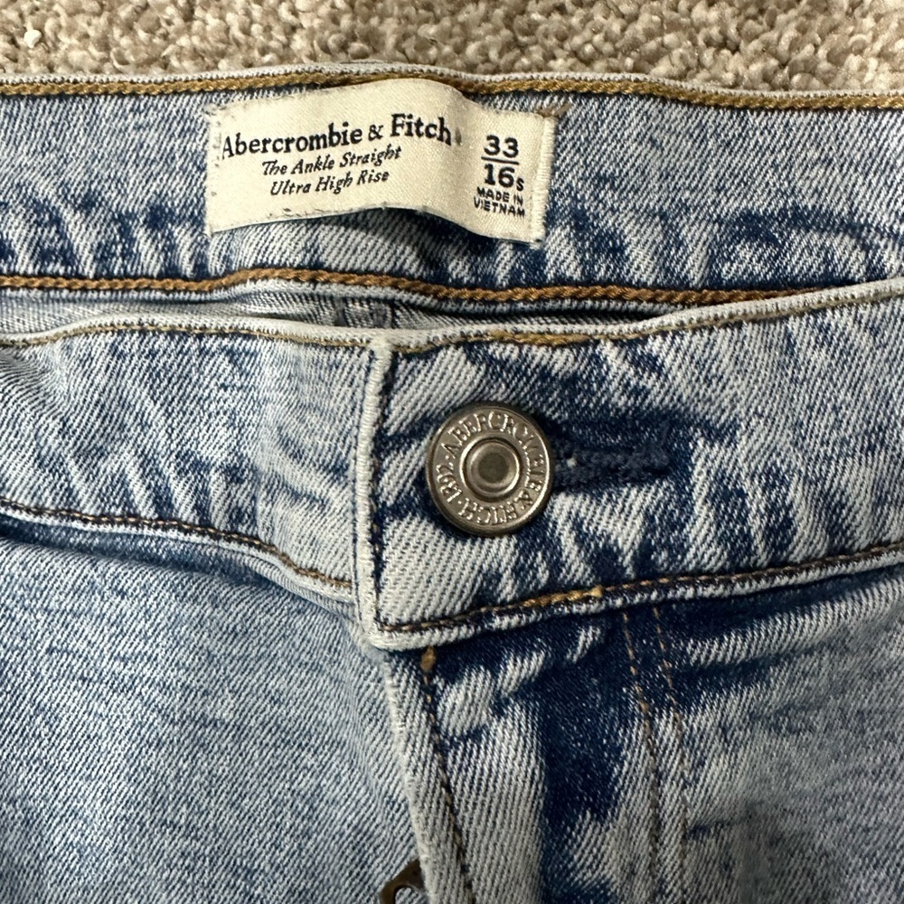 Abercrombie & Fitch The Ankle Straight Ultra High Rise Jeans Knee Patch 33 16s - Picture 3 of 4